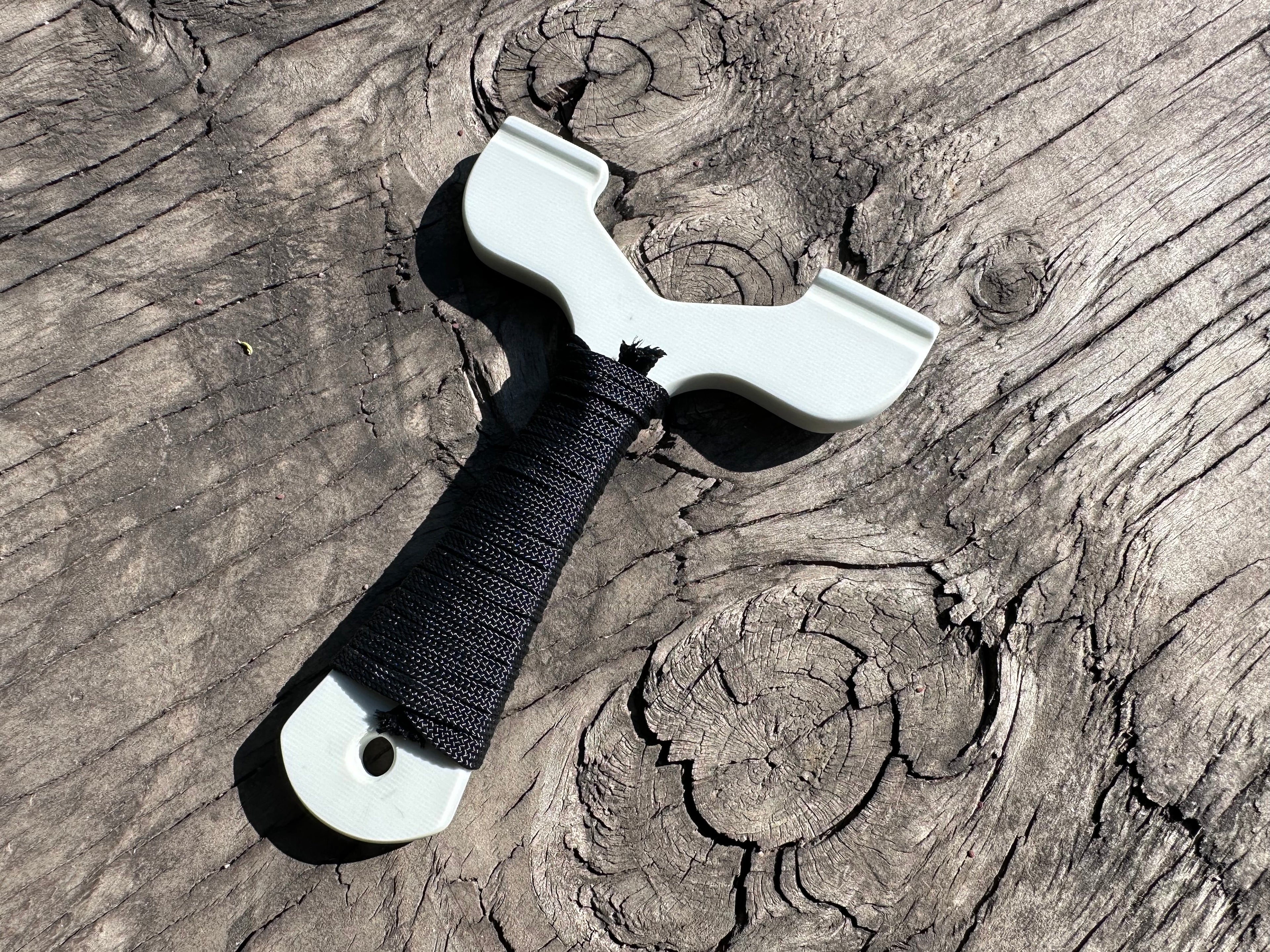 Ruckus (White)